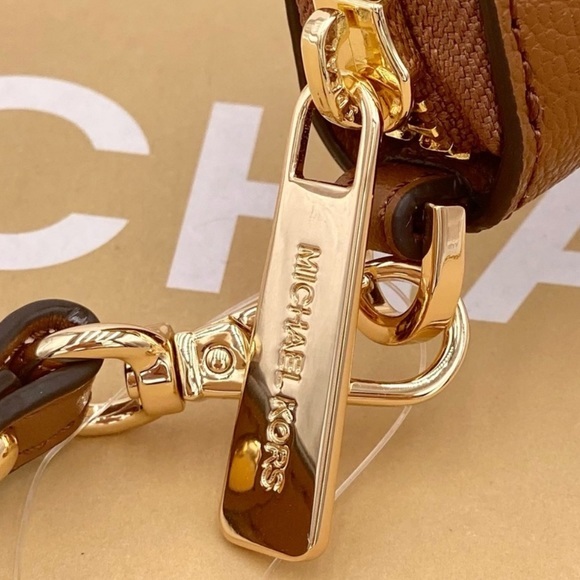 Michael Kors Large Continental Wallet Wristlet Luggage Multi - Picture 4 of 10